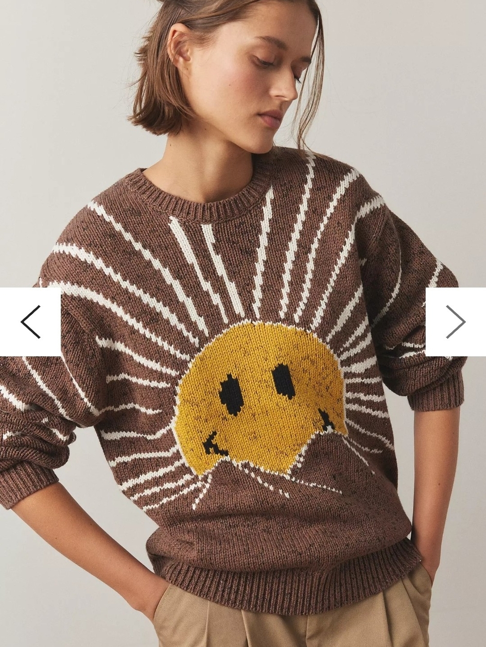 Market X Smiley Sunrise sweater in size M is a unisex knit sweater